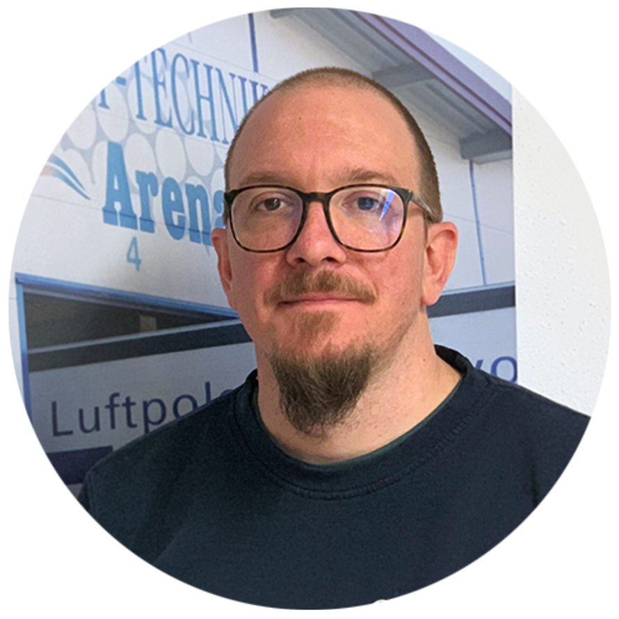 Florian Schlagintweit – stlf. logistikchef vid Oldenburg Kunststoff-Technik GmbH